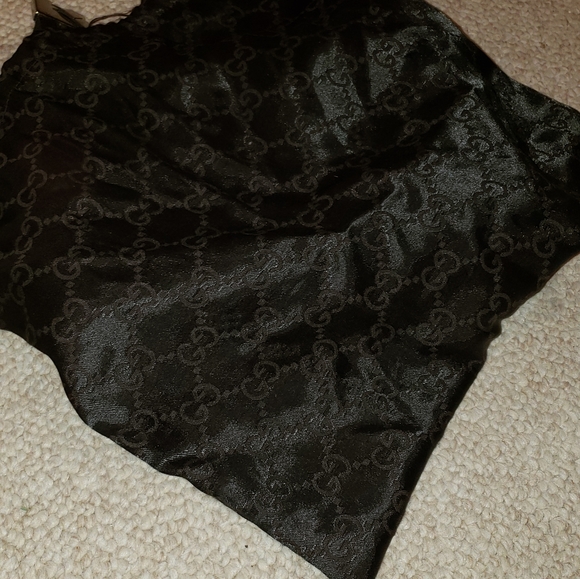 GUCCI - Picture 2 of 9